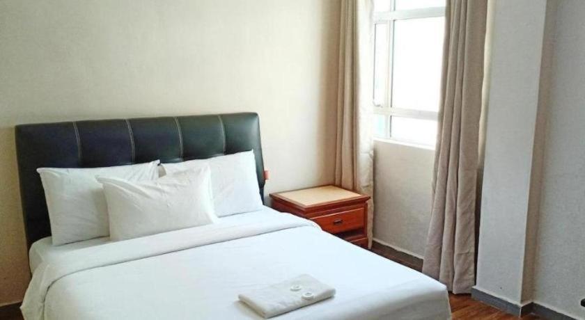 Hotel Seri Pauh George Town Exterior photo